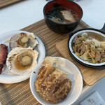 Niigata Gurando Hoteru Rizo-To Ga-Den - 浜焼き、ホルモン焼き、ラーメン、餃子