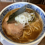 麺屋 八 - 醤油ラーメン800円