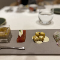 Ristorante Ecru - 前菜盛り合わせ(ヒラメ、ヤングコーン、トマト、ホタテと牛蒡)