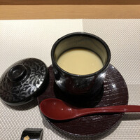 浜松町 鮨 すし門 - 南高梅とシメジの茶碗蒸し