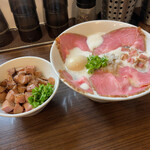 麺～leads～なかの - 特製TORI白湯らーめん（チャーシュートッピング） & 炙りチャーシューめし