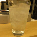 天ぷら やす田 - 自家製レモンサワー＠750円でのどを潤します