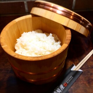 豊かな自然に恵まれたお米。当店自慢の「魚沼産コシヒカリ」。