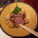 肉の匠 将泰庵 - ⑤名物！飲めるハンバーグ　断面