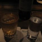 ニコルズ バー - ニッカ余市モルト1990(オンザロック)