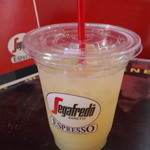 セガフレード・ザネッティ・エスプレッソ - グレープフルーツジュース
