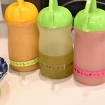 とん唐てん - 期間限定でドレッシングが増えてます