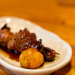 炭火焼鳥正ざわ - 2022.5 鶏もつ（220円）ちょうちん