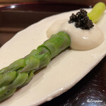 御料理 寺沢 - 白和えとキャビアで味わうグリーンアスパラ