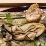 御料理 寺沢 - 花ズッキーニの中には毛蟹の剥き身