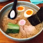 麺酒房 うさぎ家 - らーめん（超こってり）710円 半熟味付け玉子 50円