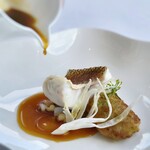 アジュール フォーティーファイブ - 甘鯛のヴァプール ブイヤベースのソース