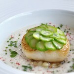 アジュール フォーティーファイブ - アスパラも美しく並べられています。