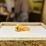 日本橋 蕎ノ字 - ■車海老の頭
      ☆一つ目は塩で頂く。