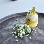 アジュール フォーティーファイブ - チーズとヨモギのデザート