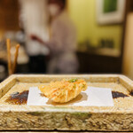 日本橋 蕎ノ字 - ◎桜えびのかき揚げは海老の甘みと香ばしさが何とも言えない美味さ。　