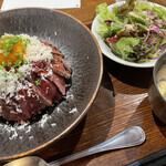 ステーキ丼 くに美 - 