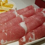 海底撈火鍋 - ラム肉のアップ