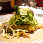 Varmen - 岩牡蠣とブリドモーのコルドンブルー（香草パン粉焼き） ミントとバジル