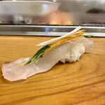 寿司処 松の - ヒラメの昆布締め