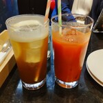 グランドフードホール - クラフトコーラ＆トマトジュース