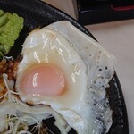 まるやま食堂 - 目玉焼き