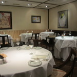 レストランひらまつ - 店内