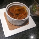 Deli＆Bar 秀 - 2013.3.6のお勧め♪　　ハチノス(ホルモン)のトマト煮、下処理がしっかりとされており全く臭みがなく、具を食べた後でバゲットを注文し「ツケパン」したら２度美味しいです!