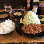 松屋 - ロースカツ定食￥800円