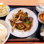 馬さん餃子酒場 - ナスの中華味噌炒め定食 750円