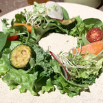 RACINES Boulangerie & Bistro - 季節のリースサラダ