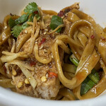 さいとう食堂 - 【よだれ鶏涼麺】辛いタレが最高です！鶏肉が弾力があってすごく美味しかった！