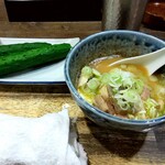 Yakitori Oomoriya - もろきゅう＆煮込み