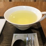 茶茶の間 - 三膳め　温かいお茶