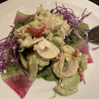 タンテ グラッツィェ - ズワイガニとアボカドのサラダ仕立て