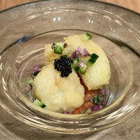 前芝料理店 - 天草の鱧のフリット トマトとエストラゴンのソース キャビアを乗せて