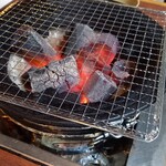 たじま屋 - 焼く前の、七輪。準備OK！