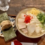 Seto Uminchu - 沖縄そば、ゆし豆腐ハーフトッピング、じゅうしいオニギリ