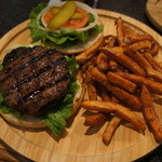 ザ・バーガーピット - ハンバーガー