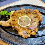 コックドール - 若鶏の網焼きステーキ！