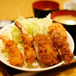 Ten kichi - ミックスフライ定食 (￥900)