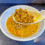 石山商店 - 担々麺には欠かせない、甘辛く味付けされた肉味噌
