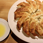 餃子とスパークリング バブルス - 焼き餃子３人前