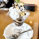まるまつ - チョコレートグラノーラパフェ