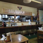 萬宝食堂 - カウンター方面