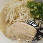 麺屋　一 - 塩トンコツ黒ニンニク