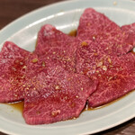 炭火焼肉ホルモン うらら - 生ロース