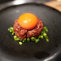 焼肉ホルモン 稲田 - ユッケ