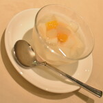 煌蘭 - 点心セット共通の杏仁豆腐