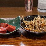 桶家乃隠居 - 近江赤コンニャクときんぴらごぼう